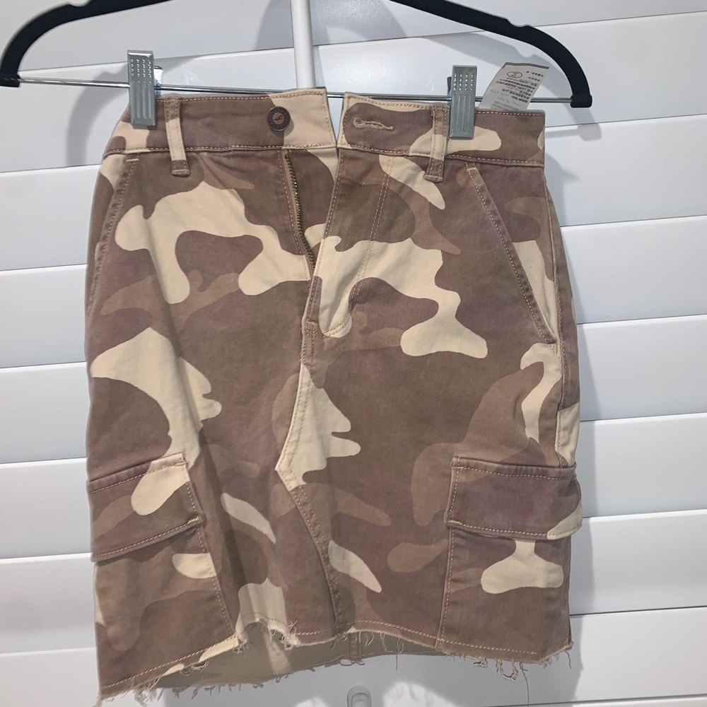 pacsun camo skirt